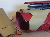 Makes Awesome Iron Gauntlet Armor That Fires Rockets