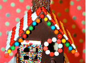 Bloggy Christmas: Candy Cane Rooftop Gingerbread Birdhouse