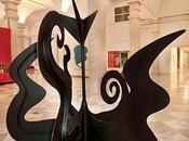Alexander Calder's Nenuphar