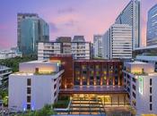 Holiday Express Bangkok Sathorn: Hip, Affordable Hotel