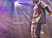 Cole Performs Night Club