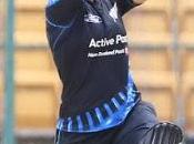 Sophie Devine Blasted Balls Plays Hockey [White Ferns Black Sticks]