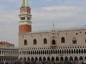 Travel: Venice’s Famous Sites Gondola Ride