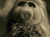 Miss Piggy Covers Adele’s “Hello