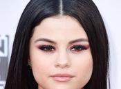 Scoop Selena Gomez’s Colored Contact Lenses Copy Look