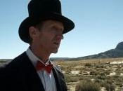 FIRST LOOK Sings Stars