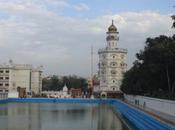 DAILY PHOTO: Gurudwara Baba Atal Sahib Distance
