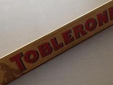 Toblerone Milk Chocolate Review: Weird Block Change!