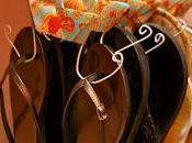 Frugal Craft: Make Flip-Flop Hangers