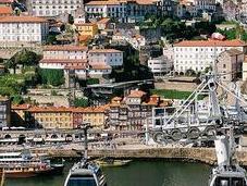 Beyond Tourism: Showing Porto Expat