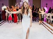 Unique Bouquet Toss Songs Your Wedding Reception