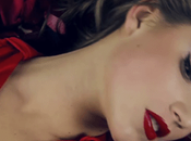 Pros Cons Wearing Lipstick