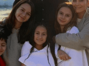 Jennifer Lopez Engaged! RING