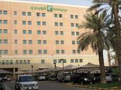 Decorum Stay Lifting Goods from Hotel