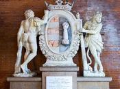 Selfie Crazy People Crown Historical Marble Statue Hercules Broken