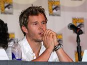 Ryan Kwanten Does Handstand Comic 2012