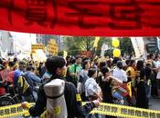 Anti-Nukes Protest Taiwan Draws 10,000