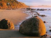 Sensational Rock Formations: Moeraki Boulders