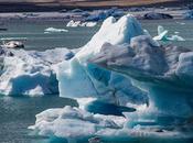 Floating Icebergs Jökulsárlón