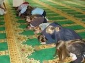 Tennessee High School Students Taken Mosque; Given Copies Koran