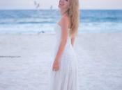 Paradise Island Blonde Beauty)