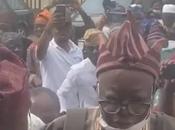 Massive Crowd Welcomes Lekan Balogun, Soon Crowned Olubadan Ibadanland (Video)