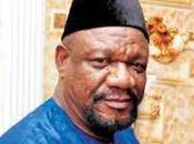 68-year-old Veteran Actor Alex Usifo Shows Press-up Skills (Video)