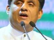 Over Graduates Working Unskilled Grades Opposition Leader