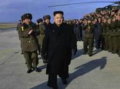 Jong Attends Photo with Unit`