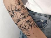 Floral Bracelet Tattoo Ideas Stylish Elegant Look