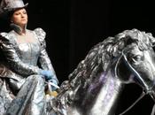 Opera Review: Hail Queen