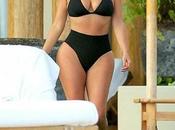 Even Kardashian Loves High Waisted Swimsuit!
