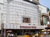 Waiting Infront Nalli, Kumaran, Pothys ............... E-buying Flipkart....